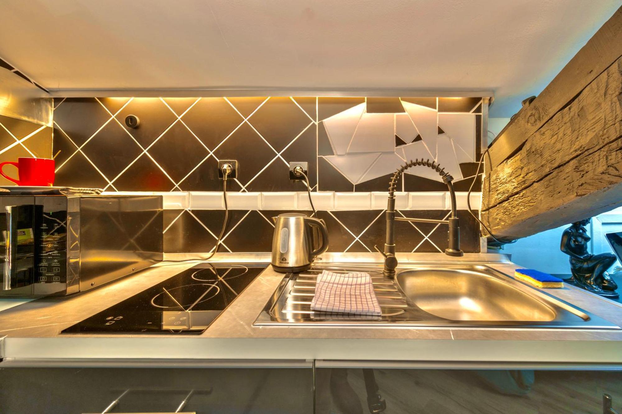 Appart'Hotel Chaleureux Au Coeur De Tullins - Le Roitelet Ngoại thất bức ảnh